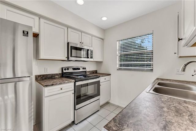 5191 Mahogany Ridge DR, Naples, FL 34119