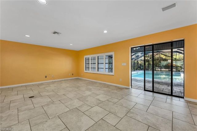 5191 Mahogany Ridge DR, Naples, FL 34119