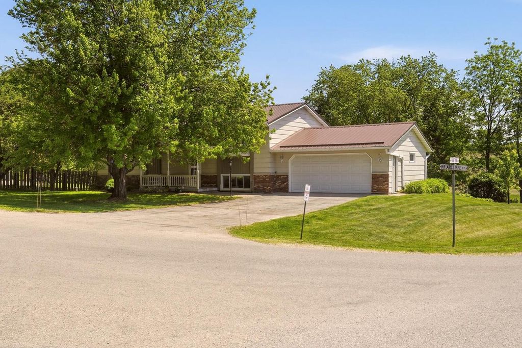 N4940 Briarcliffe COURT, West Salem, WI 54669