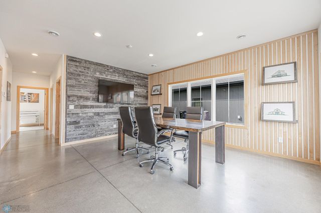 3251 Oak Ridge Loop E, West Fargo, ND 58078