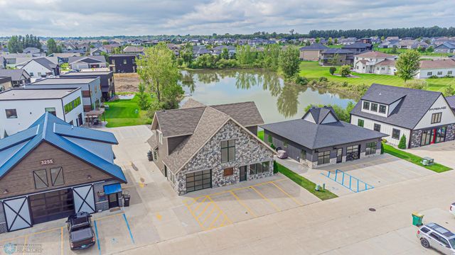 3251 Oak Ridge Loop E, West Fargo, ND 58078