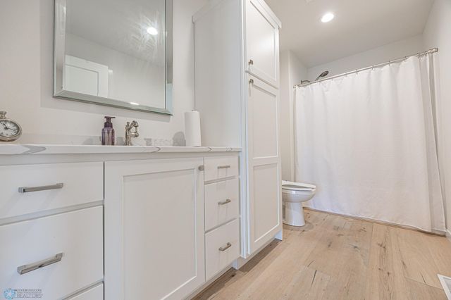 3251 Oak Ridge Loop E, West Fargo, ND 58078