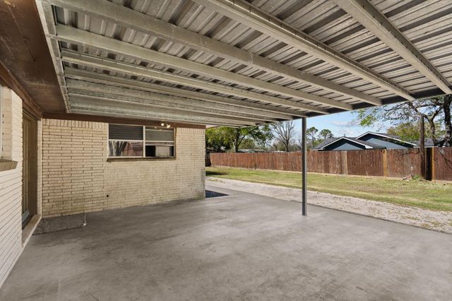 7117 Avenue D, Santa Fe, TX 77510