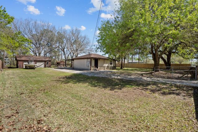 7117 Avenue D, Santa Fe, TX 77510