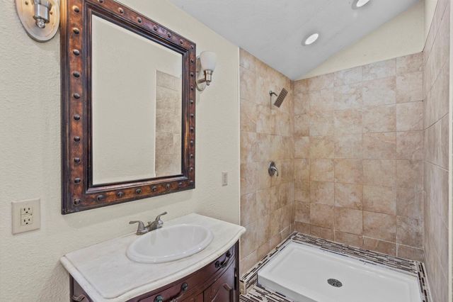 7117 Avenue D, Santa Fe, TX 77510