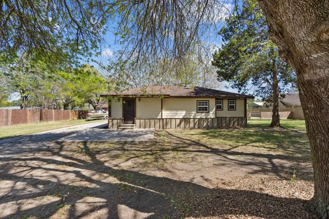 7117 Avenue D, Santa Fe, TX 77510