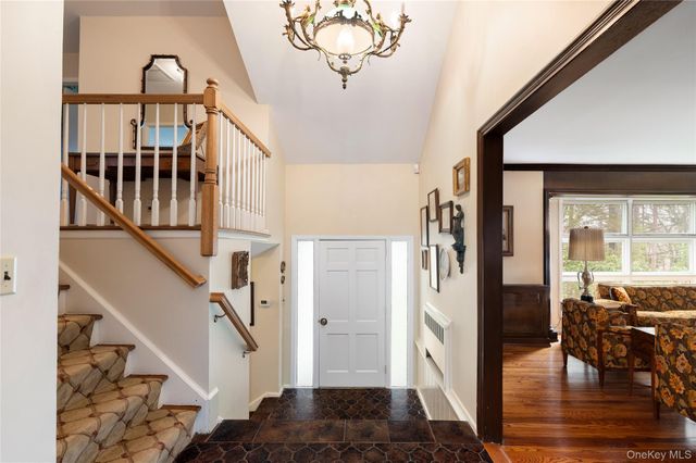 65 Windmill Road, Armonk, NY 10504