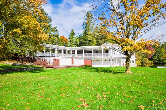 65 Windmill Road, Armonk, NY 10504