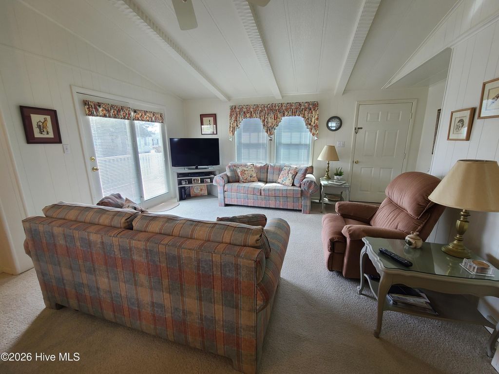 Image 16 of property listing at 308 W Bogue Boulevard, Atlantic Beach, NC 28512