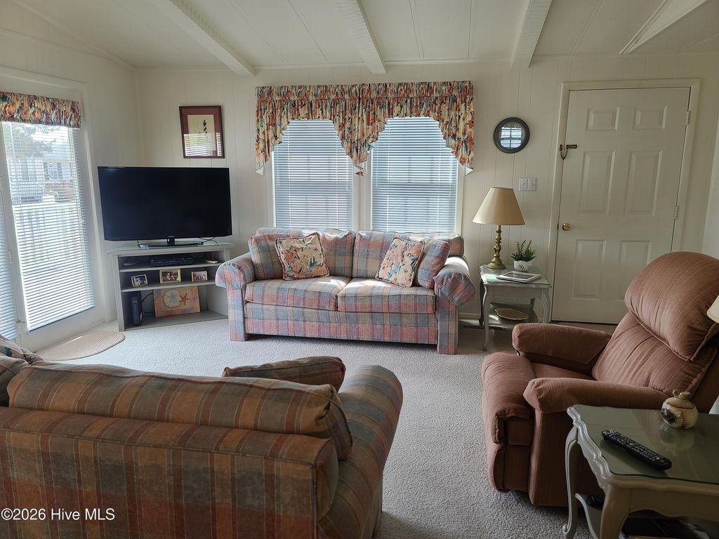 Image 17 of property listing at 308 W Bogue Boulevard, Atlantic Beach, NC 28512