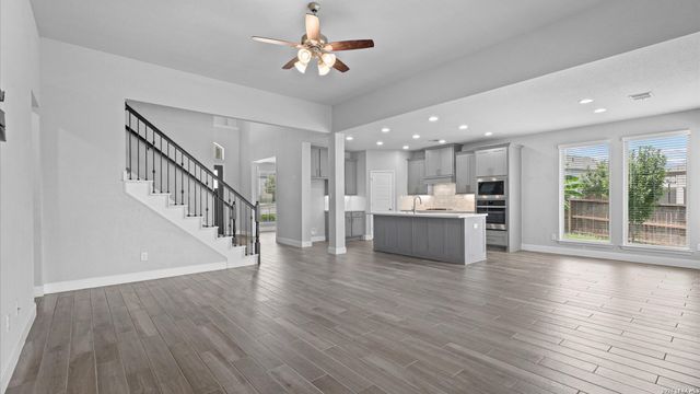 6501 Crockett Cv, Schertz, TX 78108