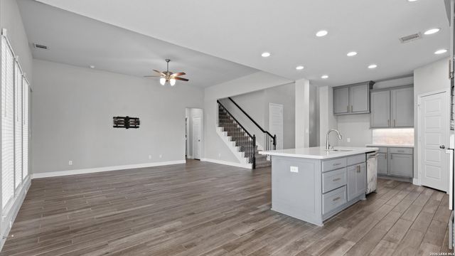 6501 Crockett Cv, Schertz, TX 78108