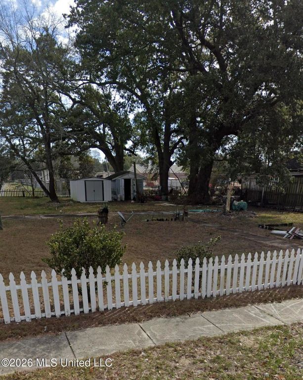 1720 Eastward Drive, Gulfport, MS 39501