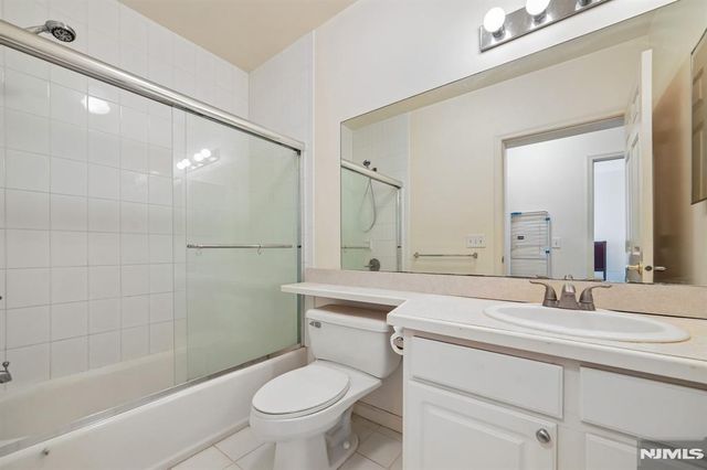 249 The Promenade, Edgewater, NJ 07020