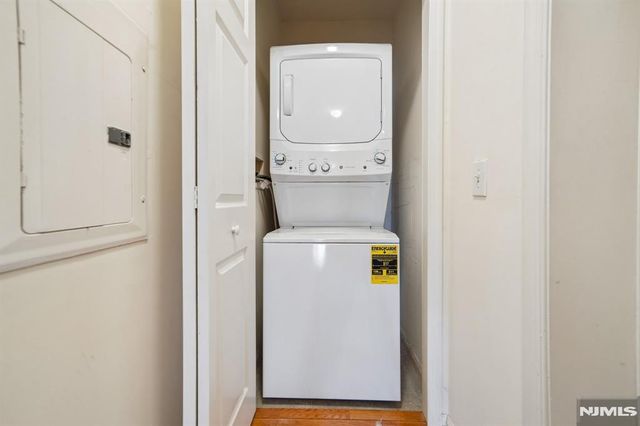 249 The Promenade, Edgewater, NJ 07020