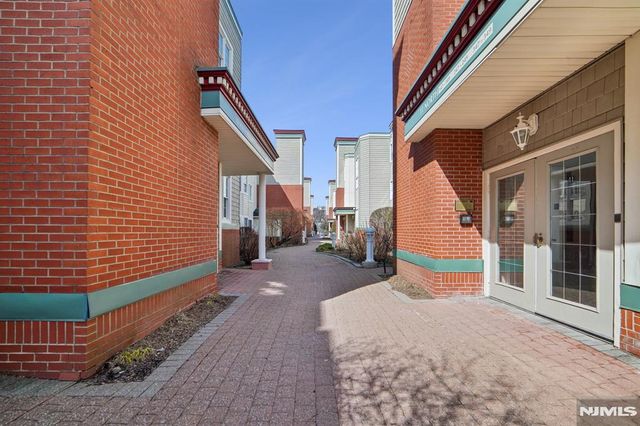 249 The Promenade, Edgewater, NJ 07020