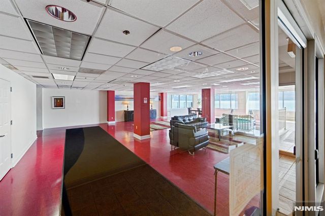 249 The Promenade, Edgewater, NJ 07020