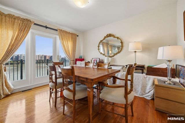 249 The Promenade, Edgewater, NJ 07020