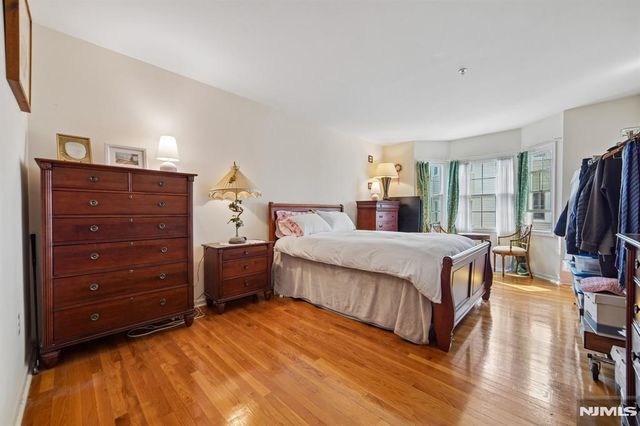 249 The Promenade, Edgewater, NJ 07020