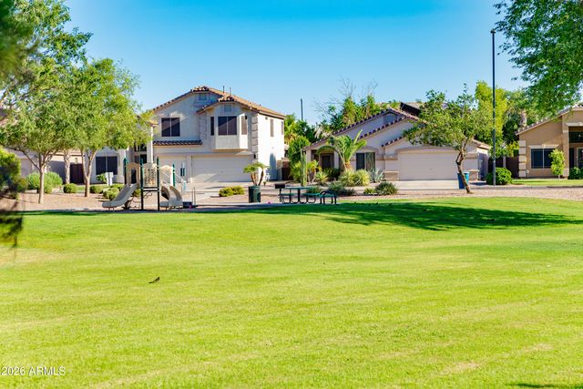 720 W HANCOCK Avenue, Gilbert, AZ 85233