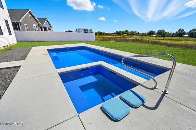 10321 Wheatfield Drive, Findlay, OH 45840