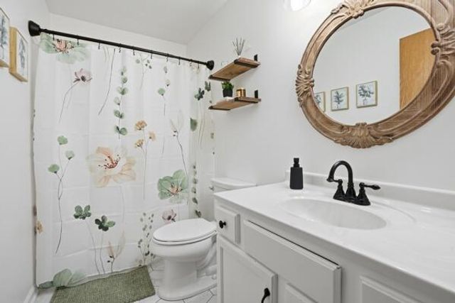 1666 Southview Drive, Lowell, IN 46356