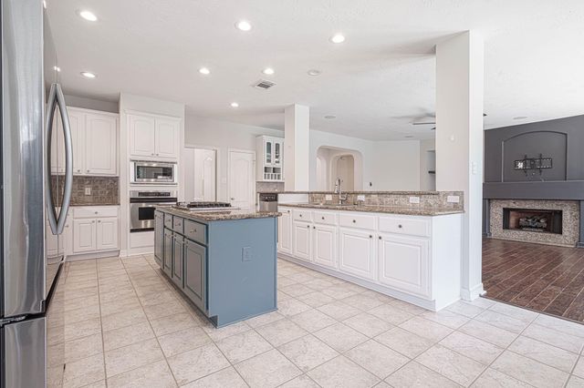 12007 Costa Del Rey Court, Houston, TX 77041