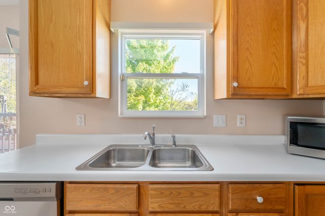 10747 Red Pine Drive, Fishers, IN 46037