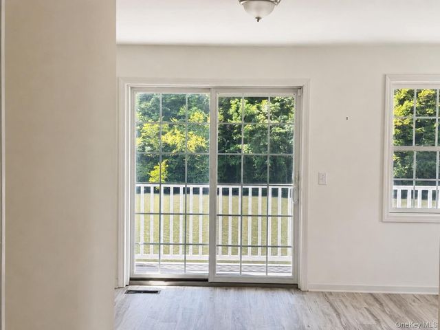 25 Marina Drive, Catskill, NY 12414