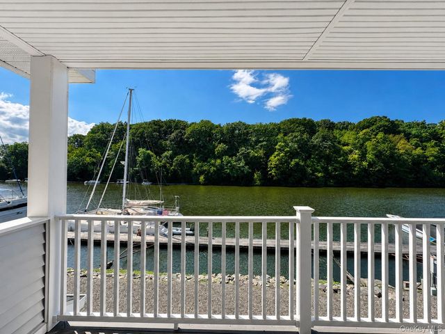 25 Marina Drive, Catskill, NY 12414