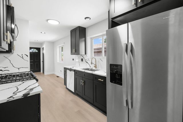 8831 S STATE Street, Chicago, IL 60619