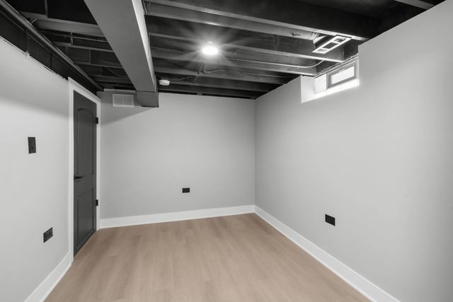 8831 S STATE Street, Chicago, IL 60619