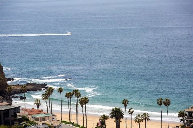 1221 Emerald Bay, Laguna Beach, CA 92651