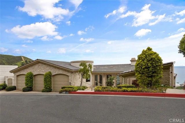 1221 Emerald Bay, Laguna Beach, CA 92651