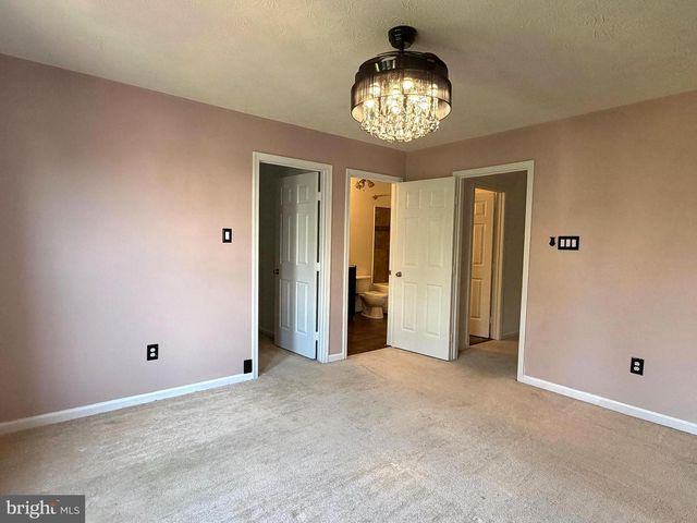 5310 CASTLESTONE DR, Baltimore, MD 21237