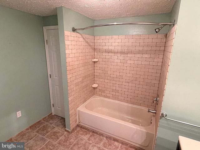 5310 CASTLESTONE DR, Baltimore, MD 21237