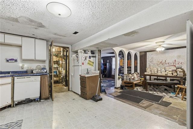 14903 E Kentucky Road, Independence, MO 64050