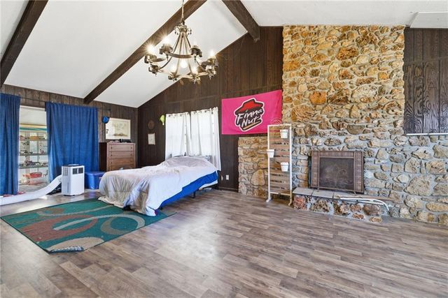 14903 E Kentucky Road, Independence, MO 64050