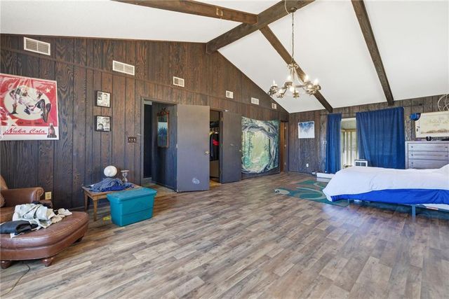 14903 E Kentucky Road, Independence, MO 64050