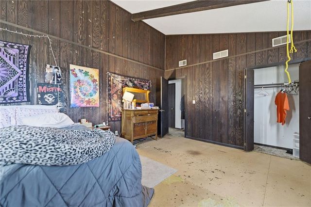 14903 E Kentucky Road, Independence, MO 64050