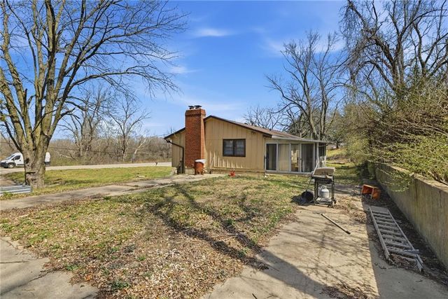 14903 E Kentucky Road, Independence, MO 64050