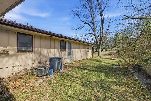 14903 E Kentucky Road, Independence, MO 64050