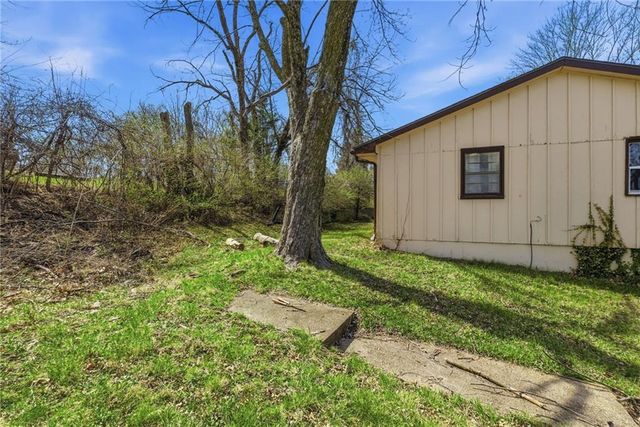 14903 E Kentucky Road, Independence, MO 64050