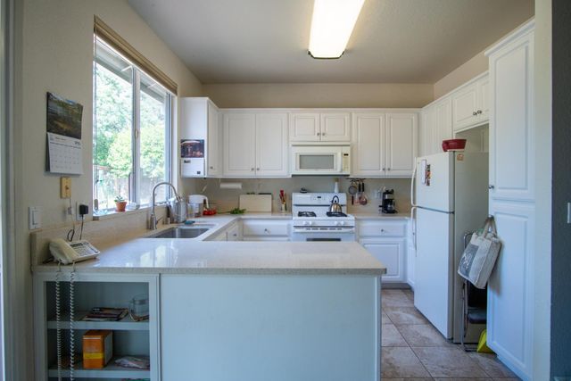 2495 Muirfield Ct, Lincoln, CA 95648