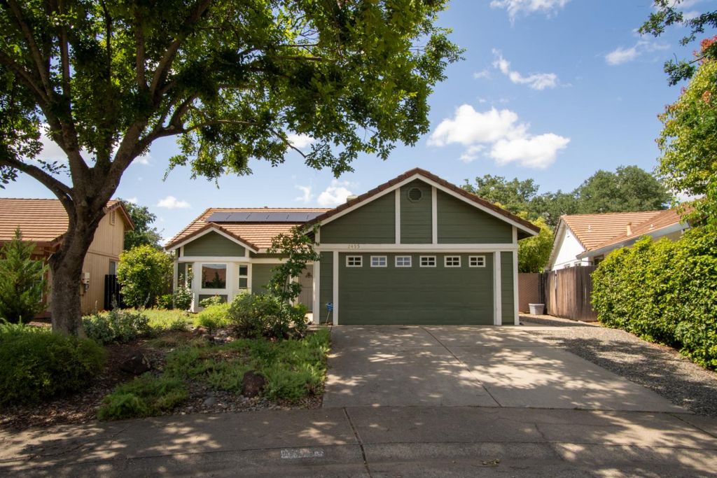 2495 Muirfield Ct, Lincoln, CA 95648