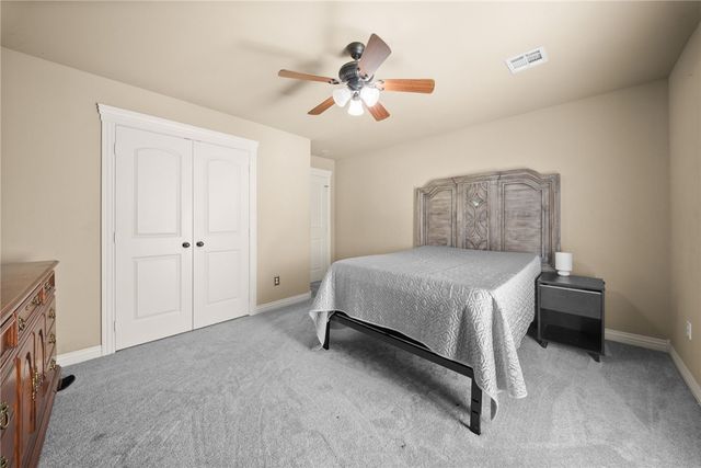 14 Holcombe Lane, Bella Vista, AR 72714