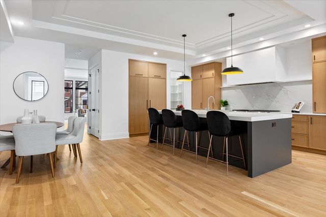 3846 N Bell Avenue, Chicago, IL 60618