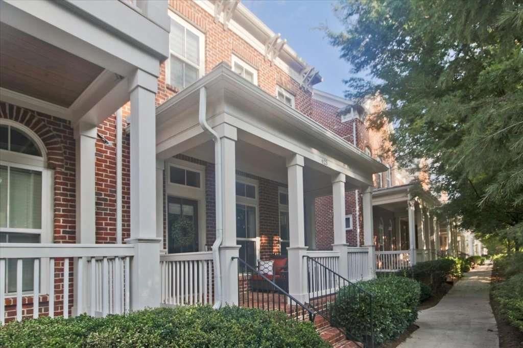 Image 1 of property listing at 623 Brennan Drive, Decatur, GA 30033