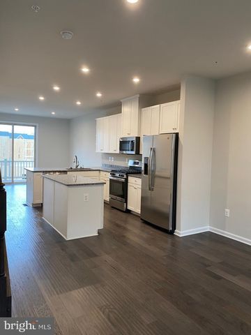 3102 POTTERS HILL RD, Hanover, MD 21076