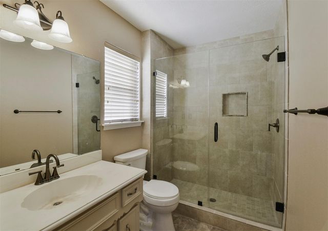 13915 Roundstone Lane, Houston, TX 77015